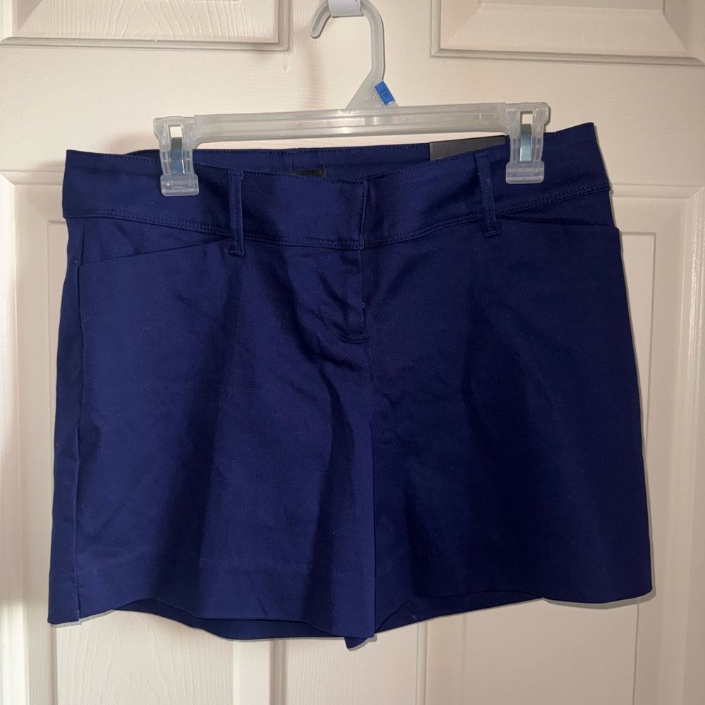 BNWT The Limited Deep Blue Women's Size 6 Tailored Shorts